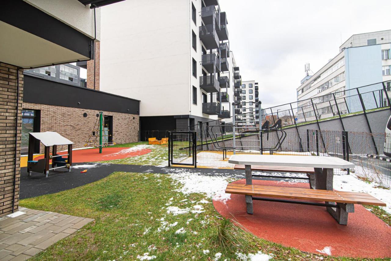 #stayhere - New & Stylish Minimalistic 1bdr Center Íbúð
